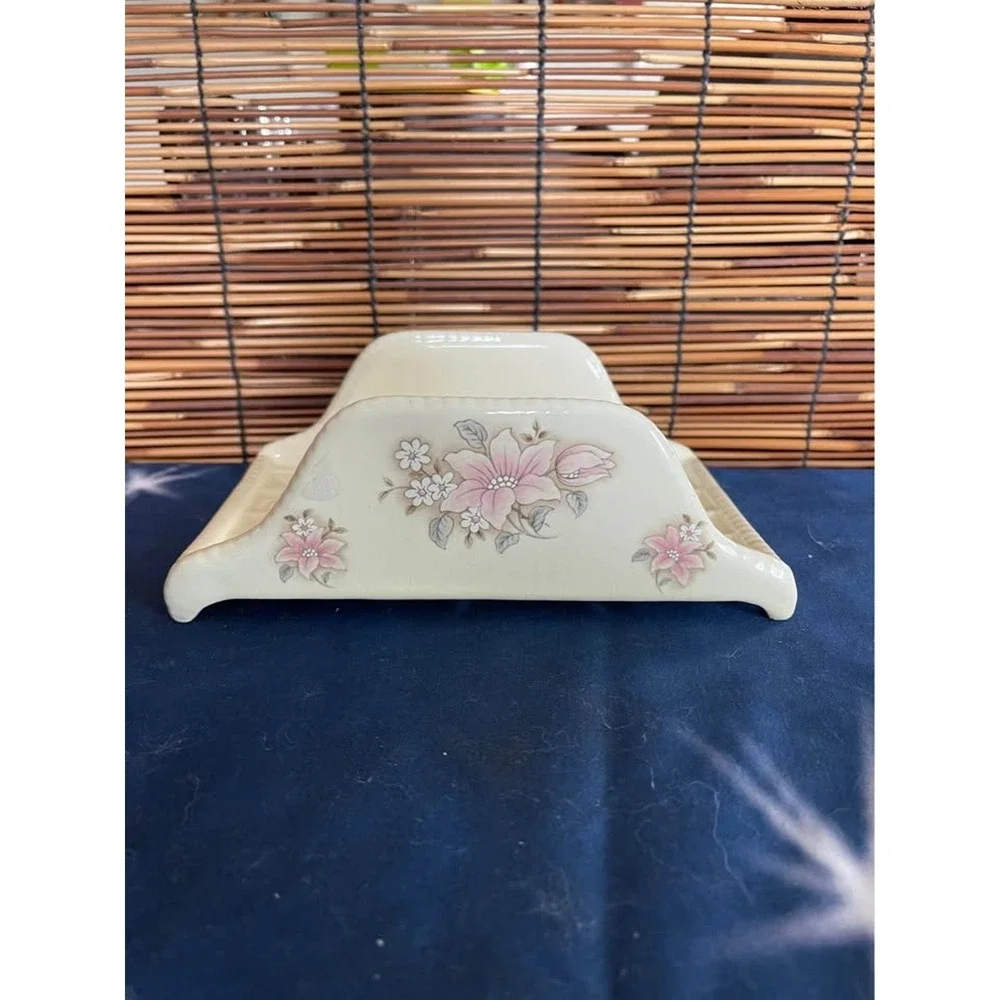 VB Athena Ceramic Napkin Holder and Soap Dish